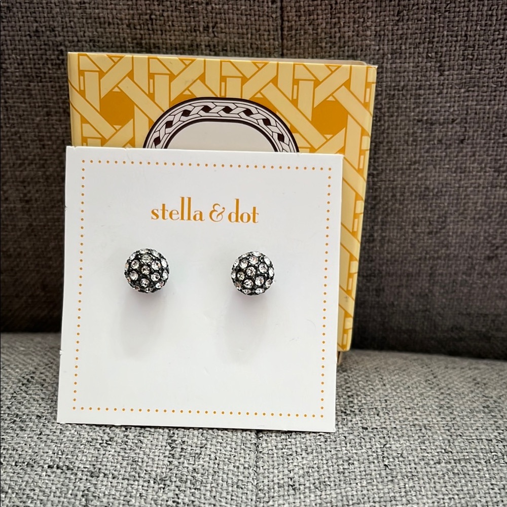 Stella & Dot Soirée Stud silver earrings